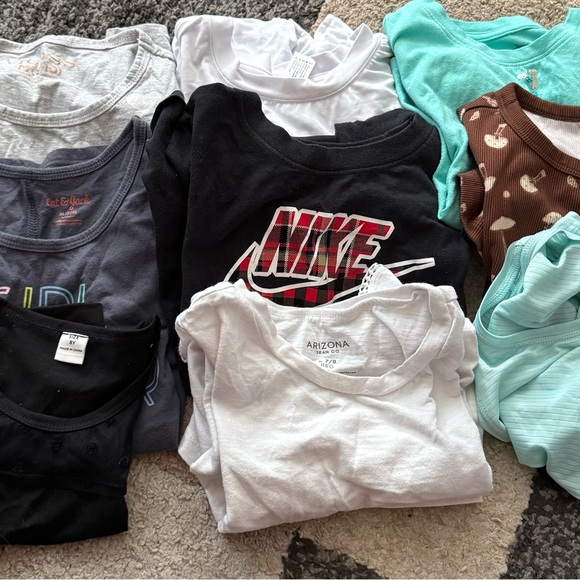 Girls 7/8 Short Sleeve & Tank Top Lot
- 8 Pieces! - Picture 1 of 2